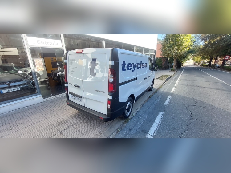 Renault Trafic 2.0 120cv foto 3